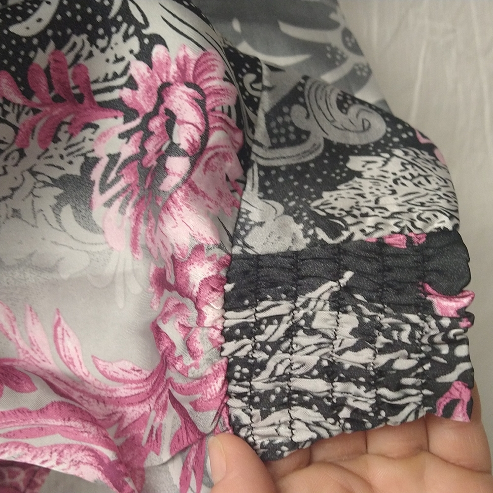 Dressbarn • floral 3/4 sleeve blouse - Picture 7 of 10